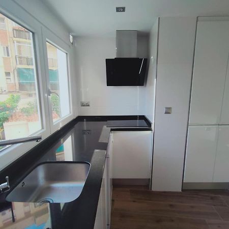 Beautiful Apartment In Third Line Beach Boliches Fuengirola Esterno foto