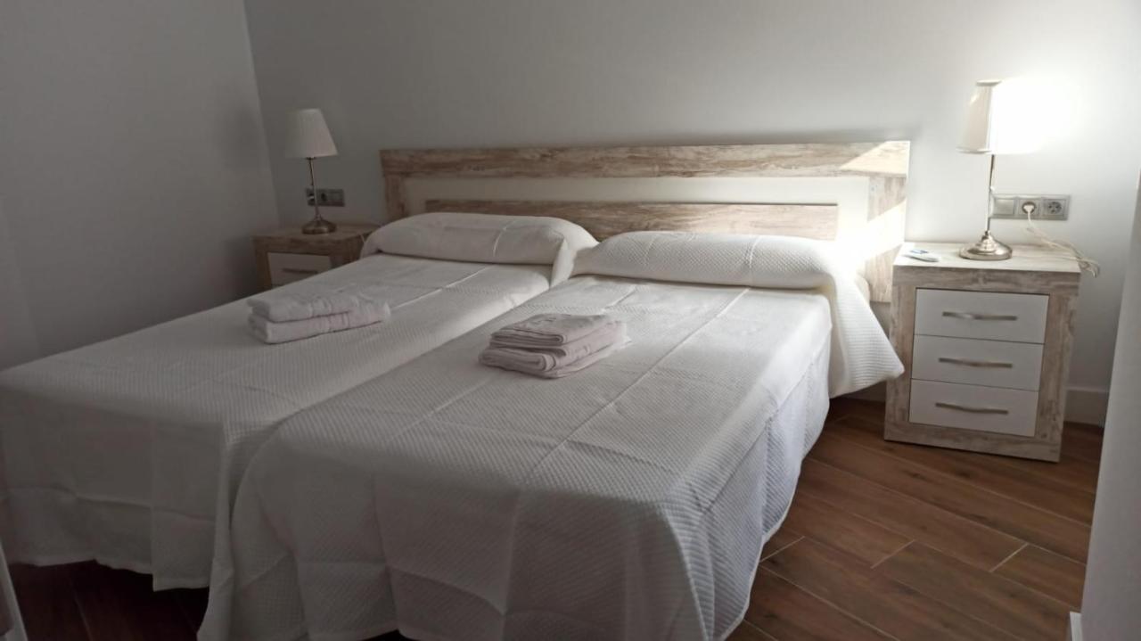 Beautiful Apartment In Third Line Beach Boliches Fuengirola Esterno foto