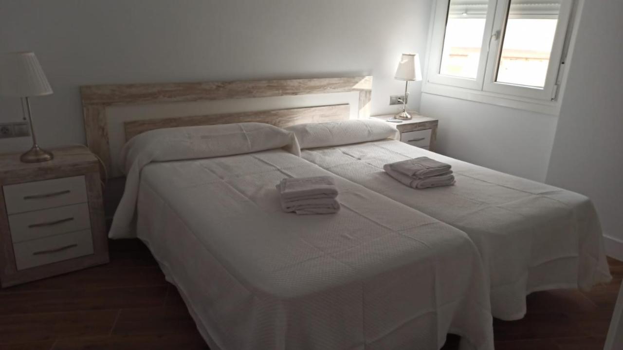 Beautiful Apartment In Third Line Beach Boliches Fuengirola Esterno foto